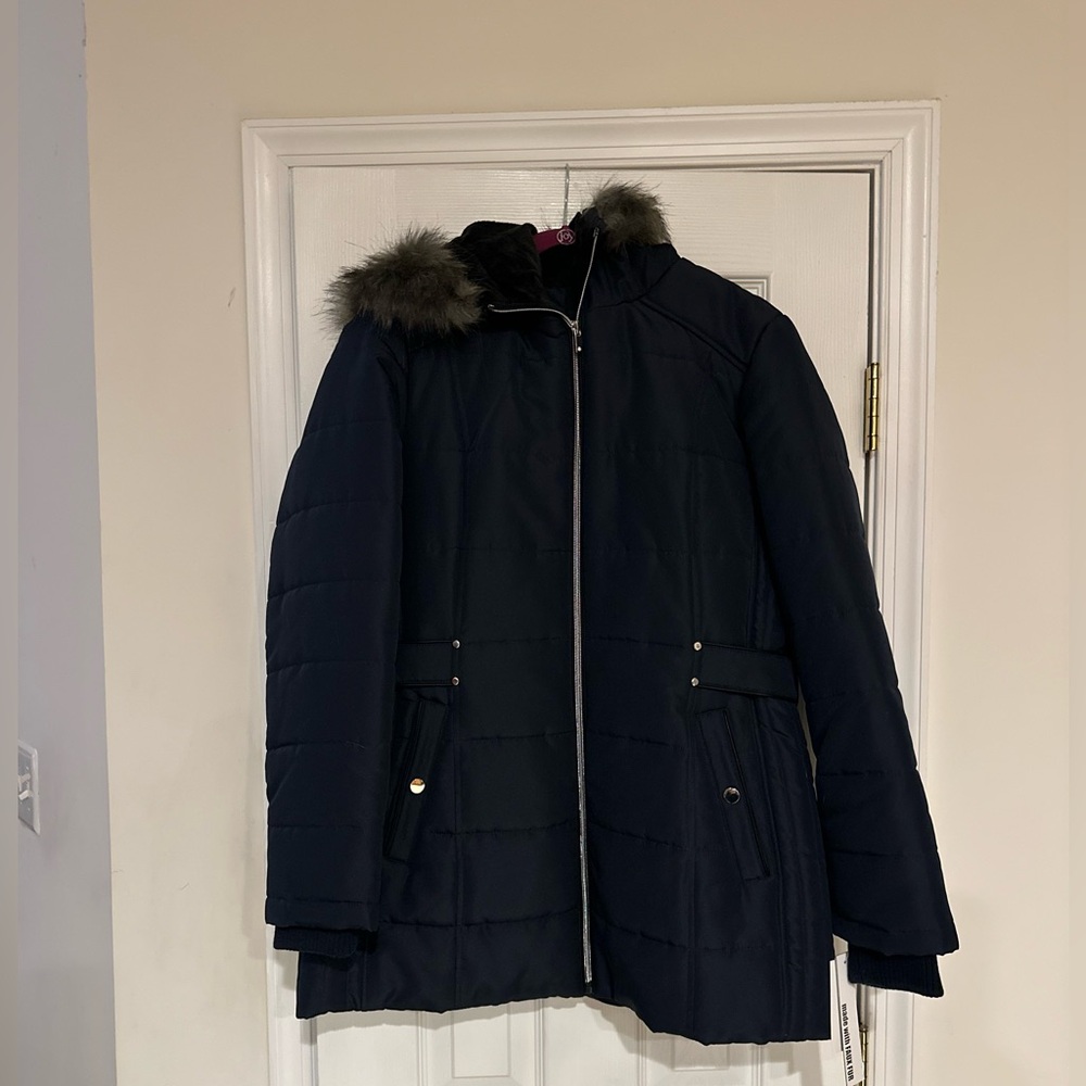 NWT Details Long Faux Fur Hooded Winter Coat BLACK Medium - Picture 3 of 3
